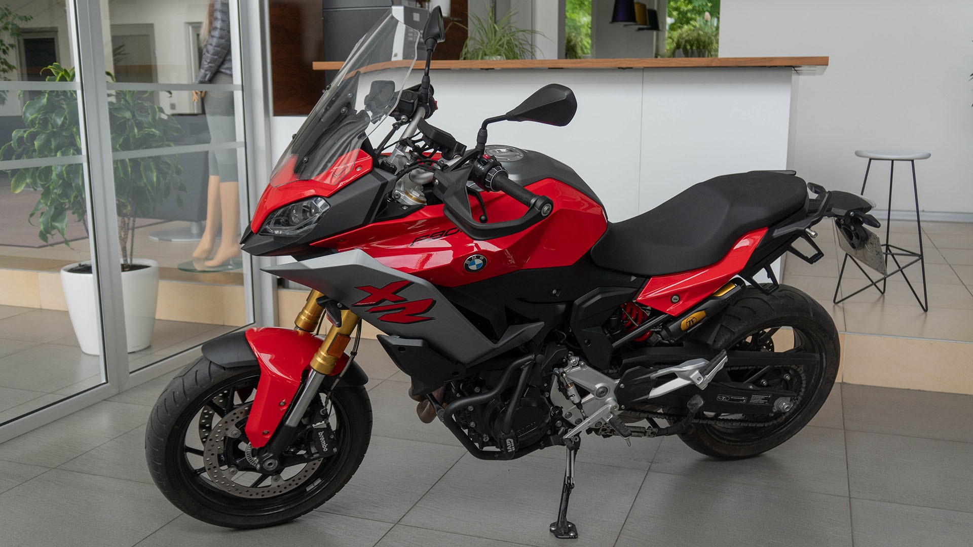 BMW F 900 XR
