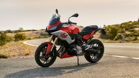 Новий BMW F 900 XR. Новий BMW F 900 XR.