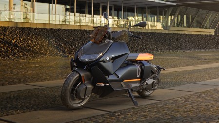 Створіть свій персональний BMW CE 04